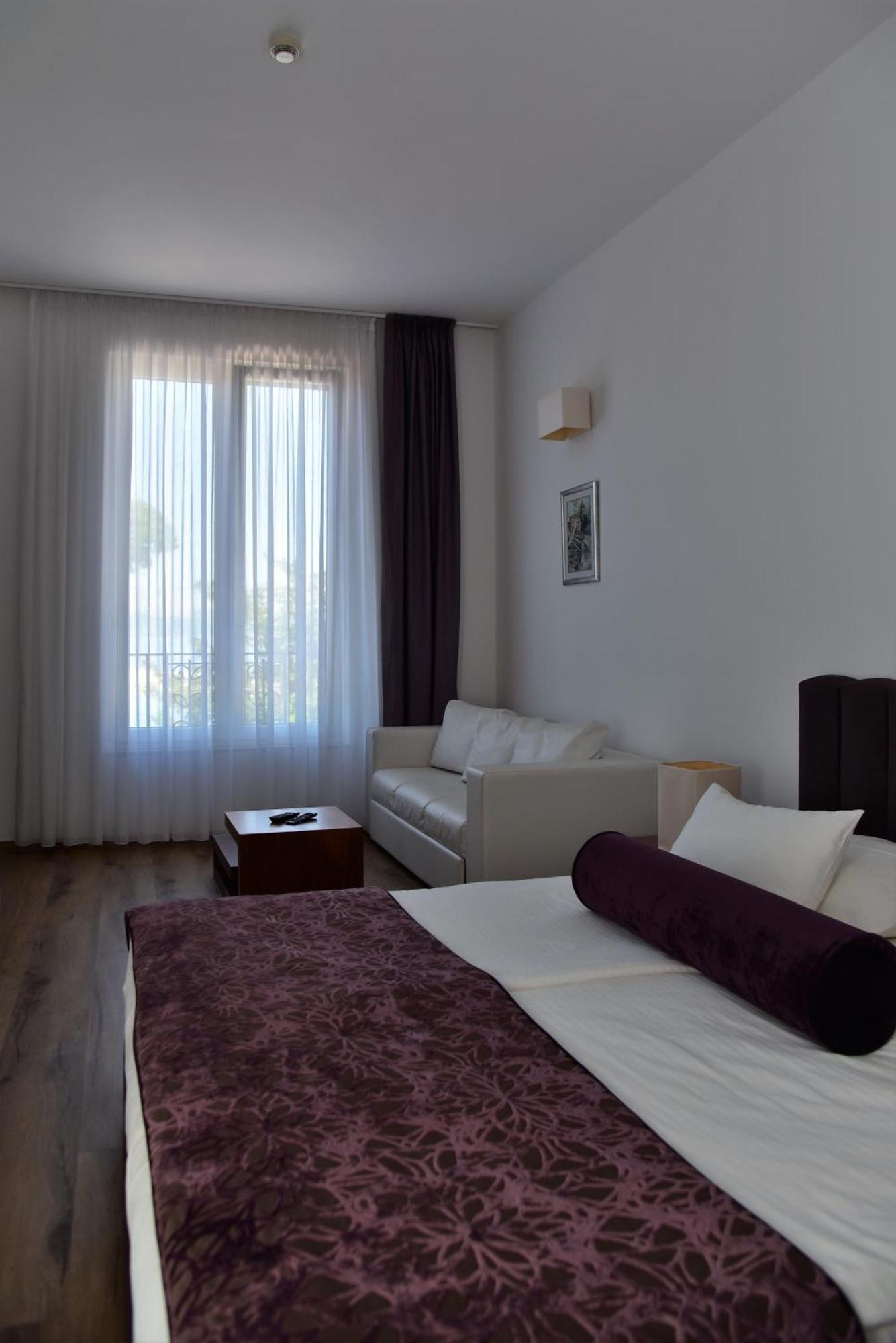 Hotel Lipa بوستيرا المظهر الخارجي الصورة